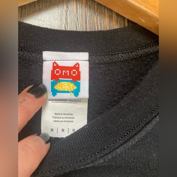 OMOCAT : Roses sweatshirt - Picture 4 of 12